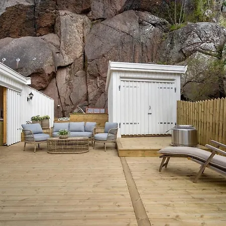 Idylliske Nordbyen - Brygga I Tønsberg