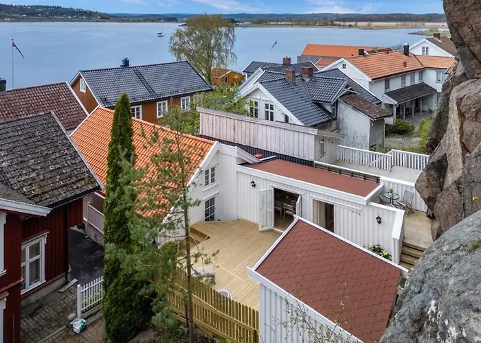 Idylliske Nordbyen - Brygga I Villa