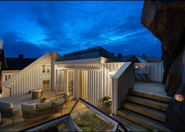 Idylliske Nordbyen - Brygga I Tønsberg