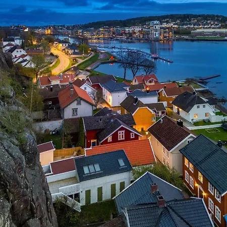 Idylliske Nordbyen - Brygga I Villa Tønsberg