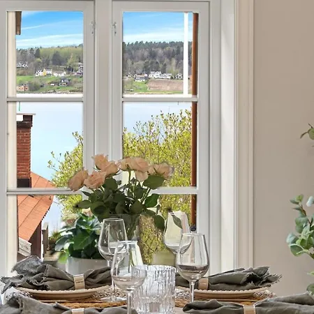 Idylliske Nordbyen - Brygga I Villa *